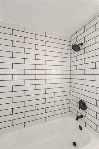 3901 Central Street, Kansas City, MO 64111