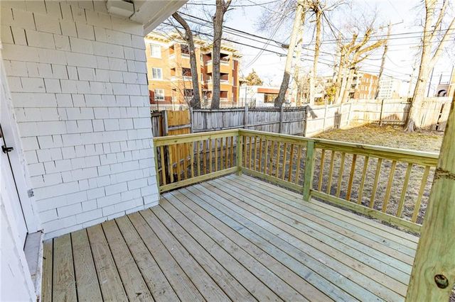 3901 Central Street, Kansas City, MO 64111