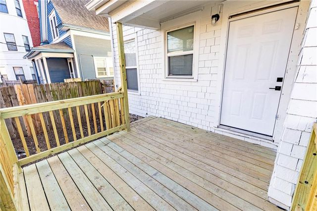 3901 Central Street, Kansas City, MO 64111