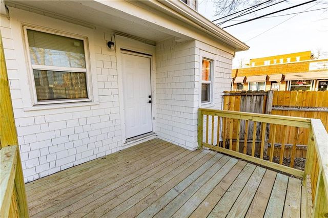 3901 Central Street, Kansas City, MO 64111