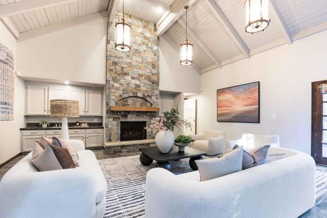 976 Laurel Glen Drive, Palo Alto, CA 94304