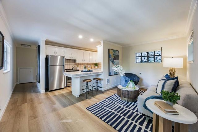 976 Laurel Glen Drive, Palo Alto, CA 94304