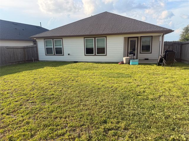1210 Hughes Crossing Drive, Rosharon, TX 77583