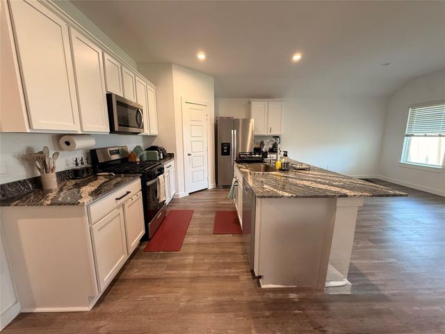1210 Hughes Crossing Drive, Rosharon, TX 77583