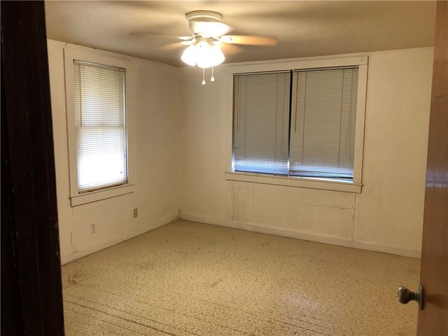 526 Dolores St, Taft, TX 78390