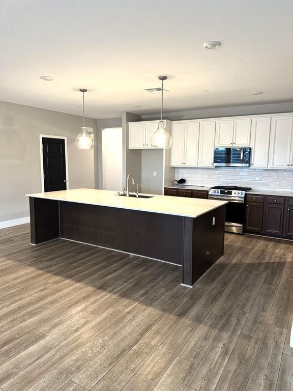 Image 13 of property listing at 5123 N San Clemente Avenue, Fresno, CA 93723