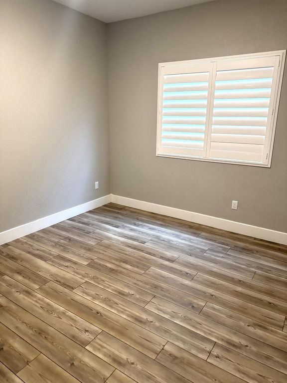 Image 21 of property listing at 5123 N San Clemente Avenue, Fresno, CA 93723