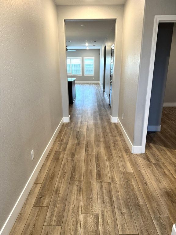Image 3 of property listing at 5123 N San Clemente Avenue, Fresno, CA 93723