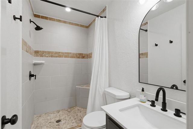 13404 Green Valley Drive, Oklahoma City, OK 73120