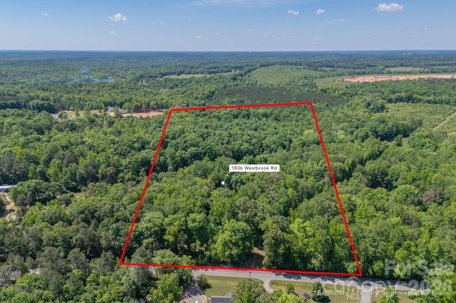 1836 Westbrook Road, Edgemoor, SC 29712