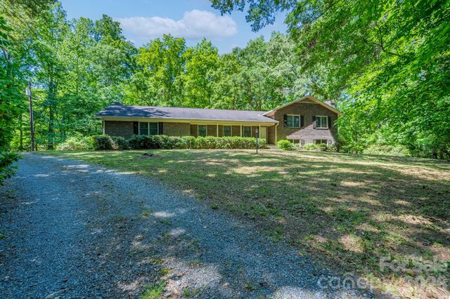 1836 Westbrook Road, Edgemoor, SC 29712