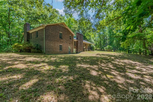 1836 Westbrook Road, Edgemoor, SC 29712