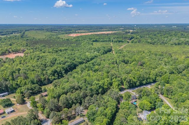 1836 Westbrook Road, Edgemoor, SC 29712