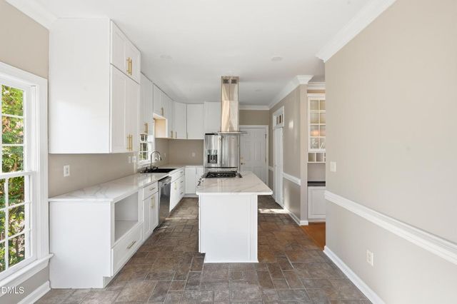 101 Highlands Lake Drive, Cary, NC 27518