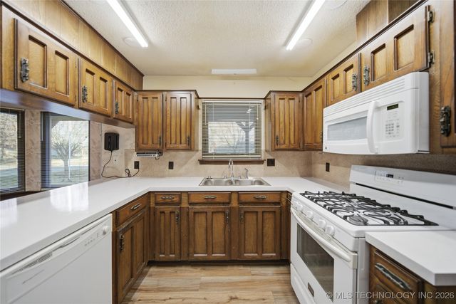 29088 S Creekside Drive, Inola, OK 74036