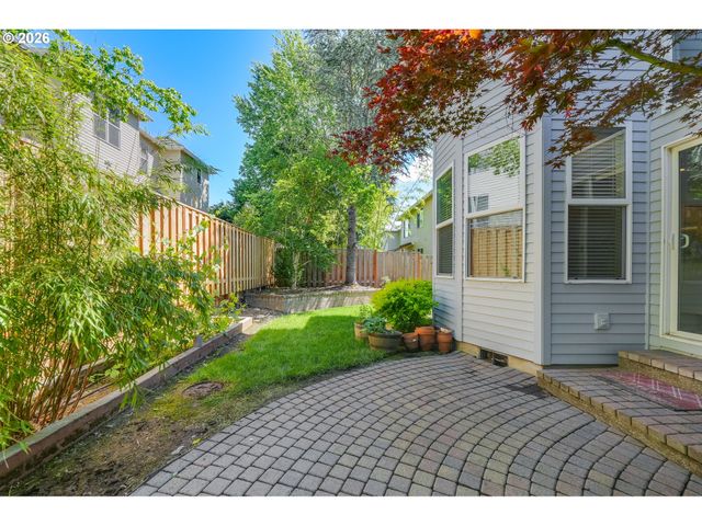 14305 Nw EAGLERIDGE Ln, Portland, OR 97229