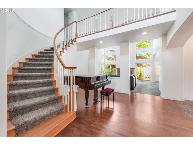 14305 Nw EAGLERIDGE Ln, Portland, OR 97229