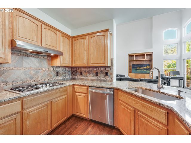 14305 Nw EAGLERIDGE Ln, Portland, OR 97229