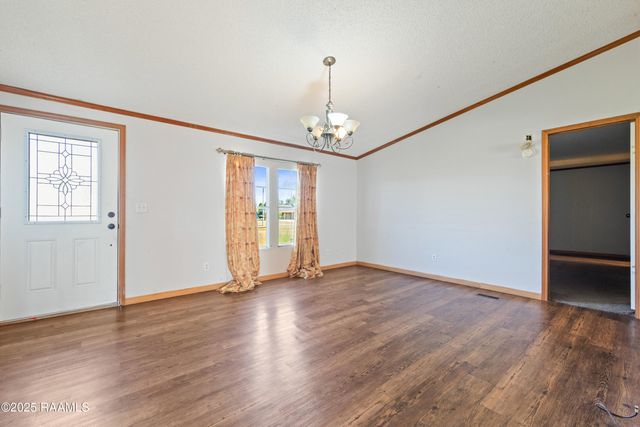 1023 Ragan Road, Breaux Bridge, LA 70517