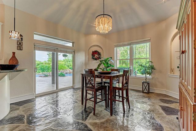 66 Lake Estates Drive, Montgomery, TX 77356