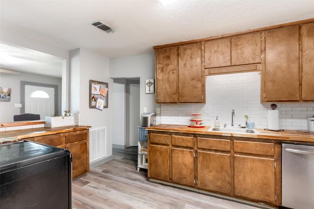 1811 Reese Street, Liberty, TX 77575