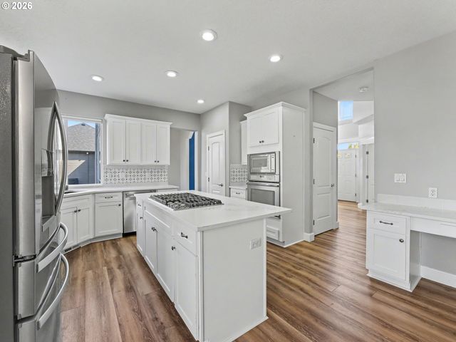 15537 Se EVERGREEN Dr, Portland, OR 97236