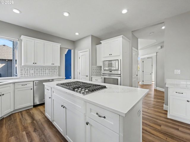 15537 Se EVERGREEN Dr, Portland, OR 97236