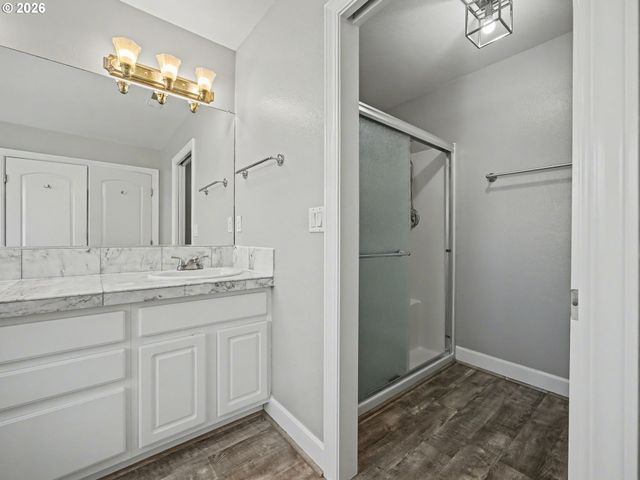 15537 Se EVERGREEN Dr, Portland, OR 97236