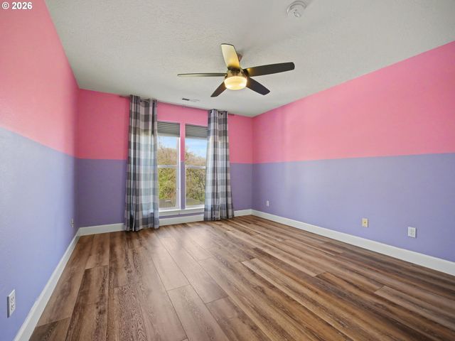 15537 Se EVERGREEN Dr, Portland, OR 97236