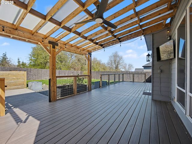 15537 Se EVERGREEN Dr, Portland, OR 97236