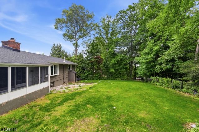 128 Upper High Crest Dr, West Milford Twp., NJ 07480