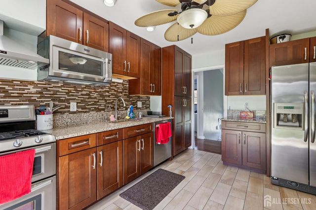 37 Merker Drive, Edison, NJ 08837