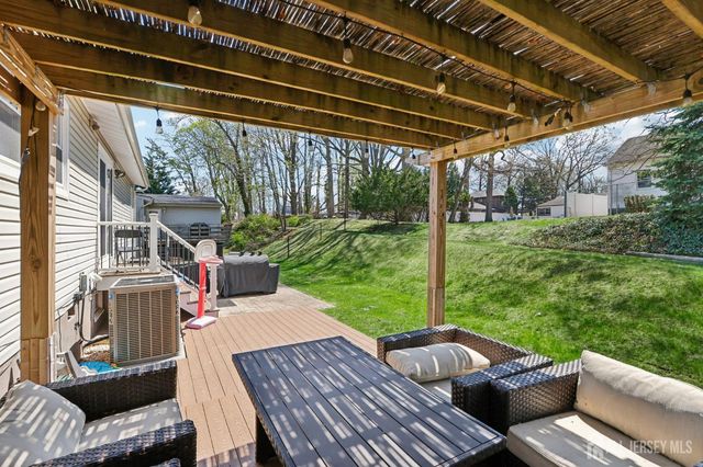 37 Merker Drive, Edison, NJ 08837