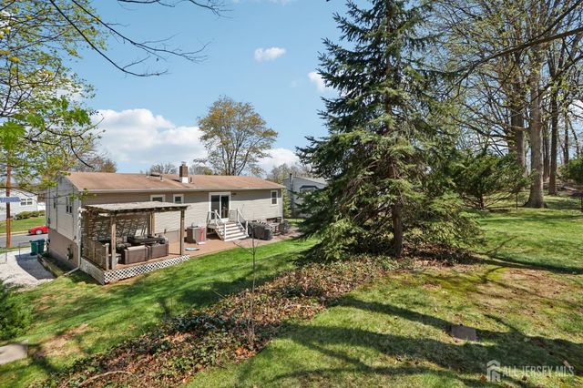 37 Merker Drive, Edison, NJ 08837