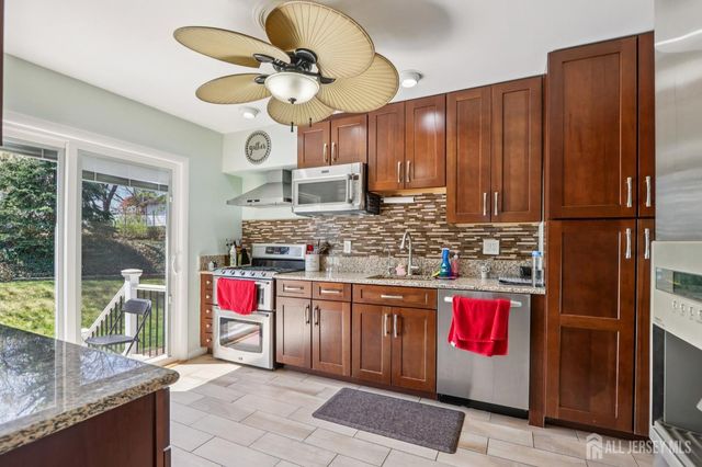 37 Merker Drive, Edison, NJ 08837