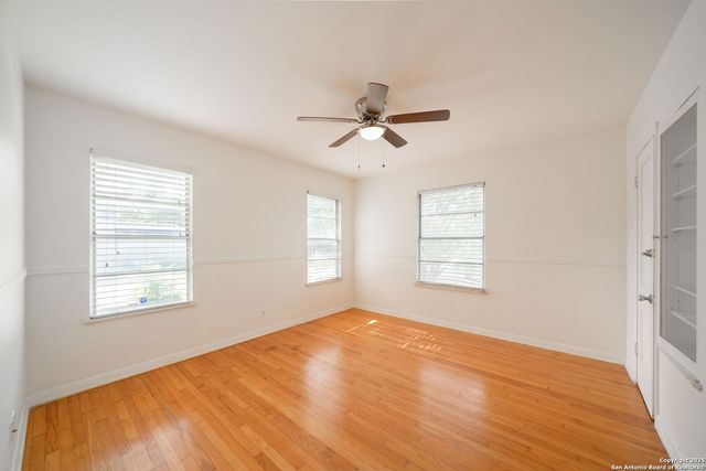 133 Anne Lewis Dr, San Antonio, TX 78216