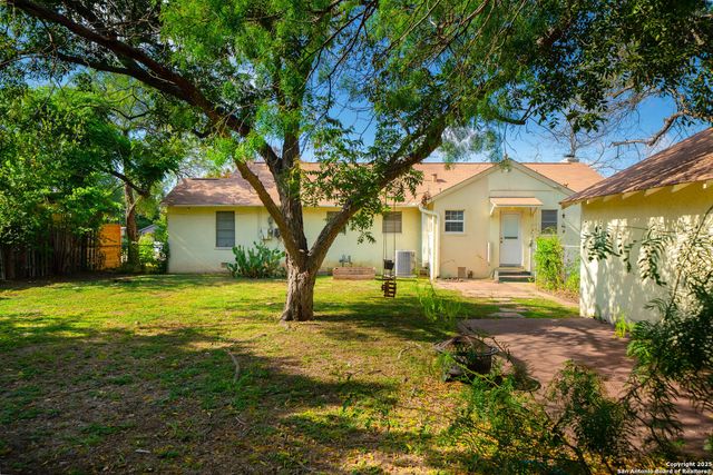 133 Anne Lewis Dr, San Antonio, TX 78216