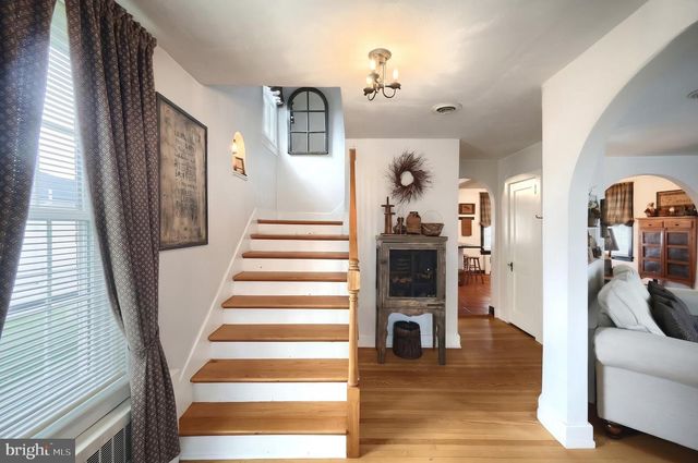 419 SOUTH, Mcsherrystown, PA 17344