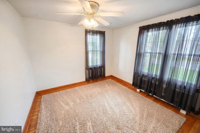 419 SOUTH, Mcsherrystown, PA 17344