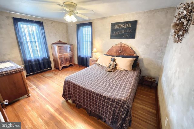 419 SOUTH, Mcsherrystown, PA 17344