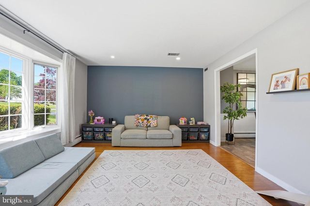 3008 BRAMBLING LN, Norristown, PA 19403