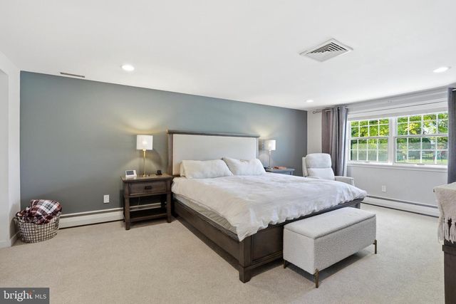 3008 BRAMBLING LN, Norristown, PA 19403