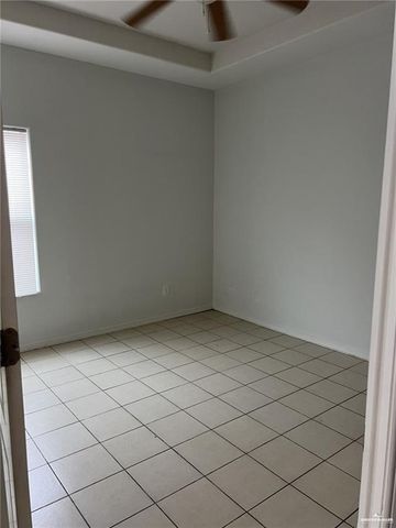 3001 E Diamond Head Avenue B, Alton, TX 78573