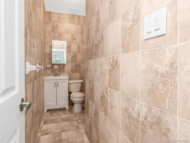 3939 Secor Avenue, Bronx, NY 10466