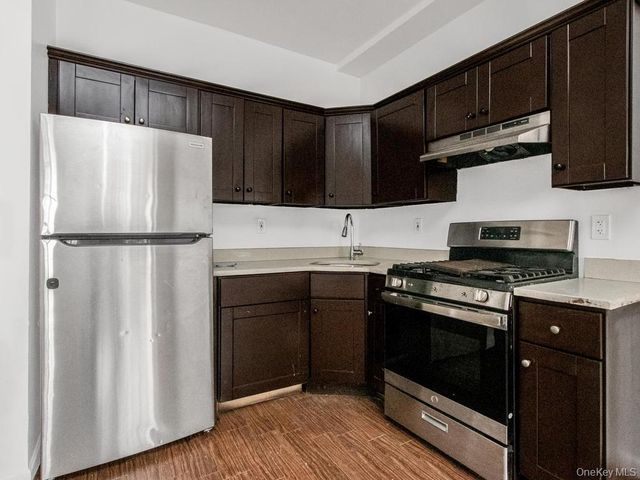3939 Secor Avenue, Bronx, NY 10466