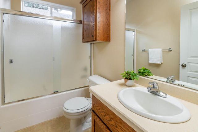 2626 NW Ordway Avenue, Bend, OR 97703