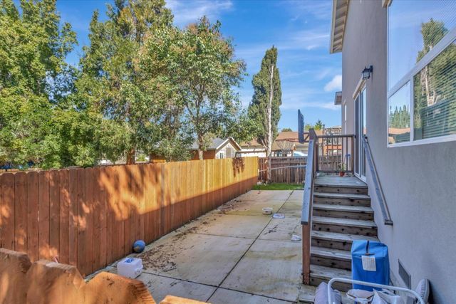 1624 D Street, Hayward, CA 94541
