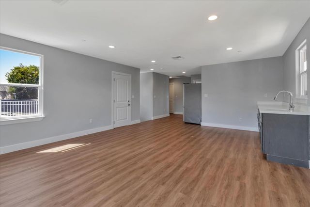 1624 D Street, Hayward, CA 94541