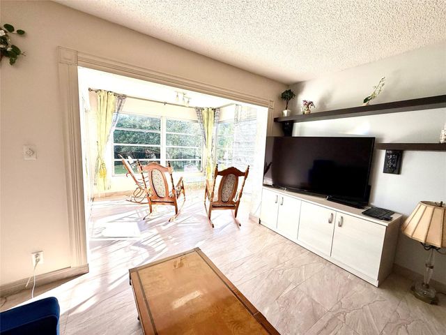 9440 SW 8th Street 308, Boca Raton, FL 33428