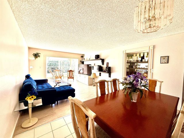 9440 SW 8th Street 308, Boca Raton, FL 33428